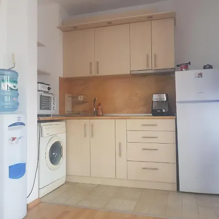 Апартамент Ема *